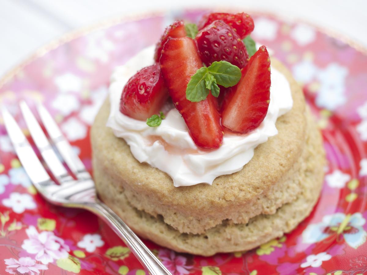 Hafer Scones Mit Amaretto Erdbeeren Von Elbcuisine Delicat Io