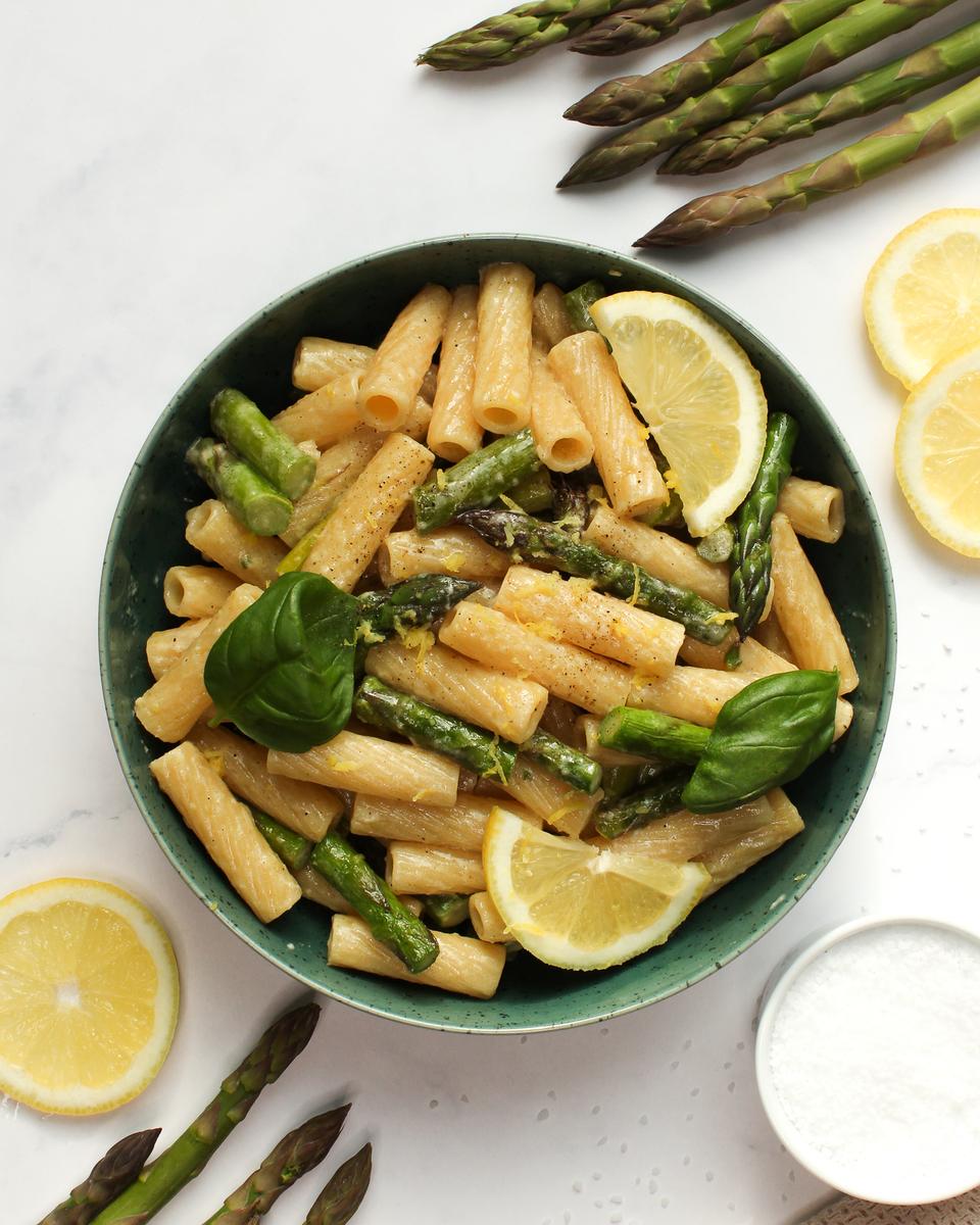 Rezeptbild: Zitronen Pasta mit grünem Spargel und Parmesan