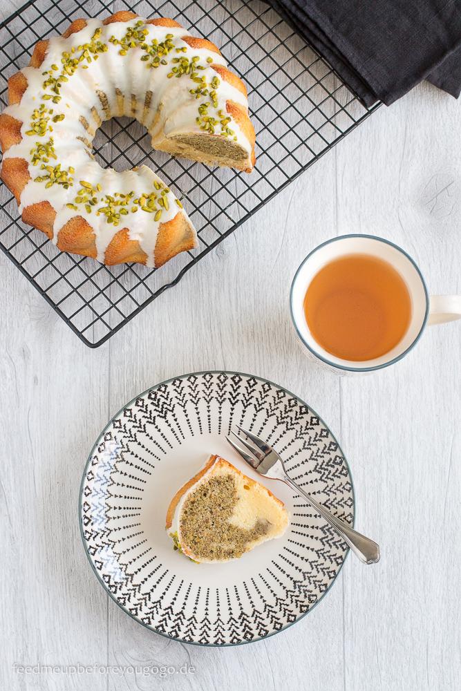 Rezeptbild: Mamorkuchen mit weißer Schokolade, grünem Tee und Pistazien