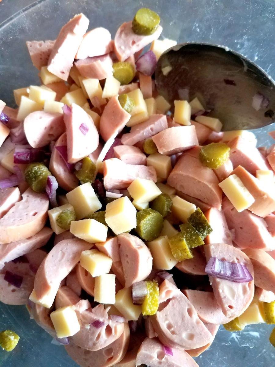 Rezeptbild: Schweizer Wurst-Kaese Salat