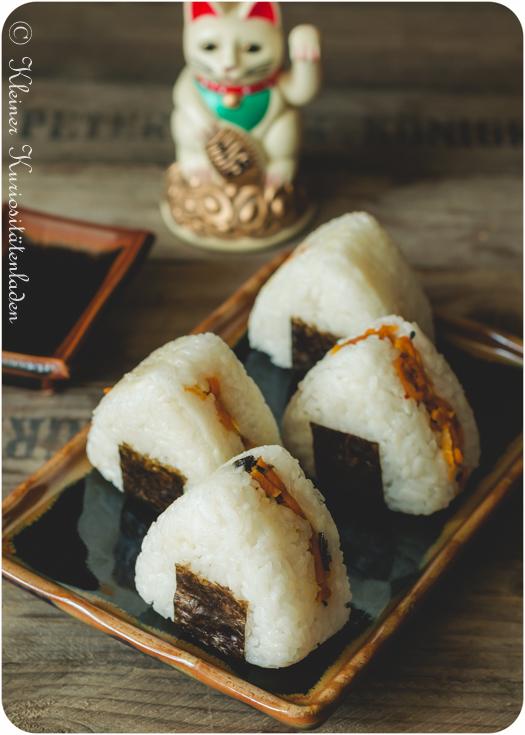 Rezeptbild: Onigiri mit Karotten-Kinpira