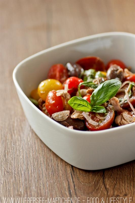 Rezeptbild: Gepimpter Tomatensalat nach Jamie Oliver