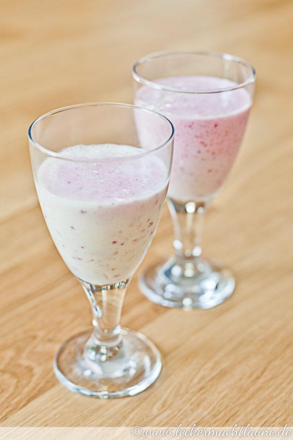 Rezeptbild: Pfirsich-Himbeer-Shake mit Vanilleeis