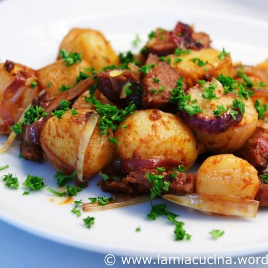 Rezeptbild: Röstkartoffeln mit Treberwurst
