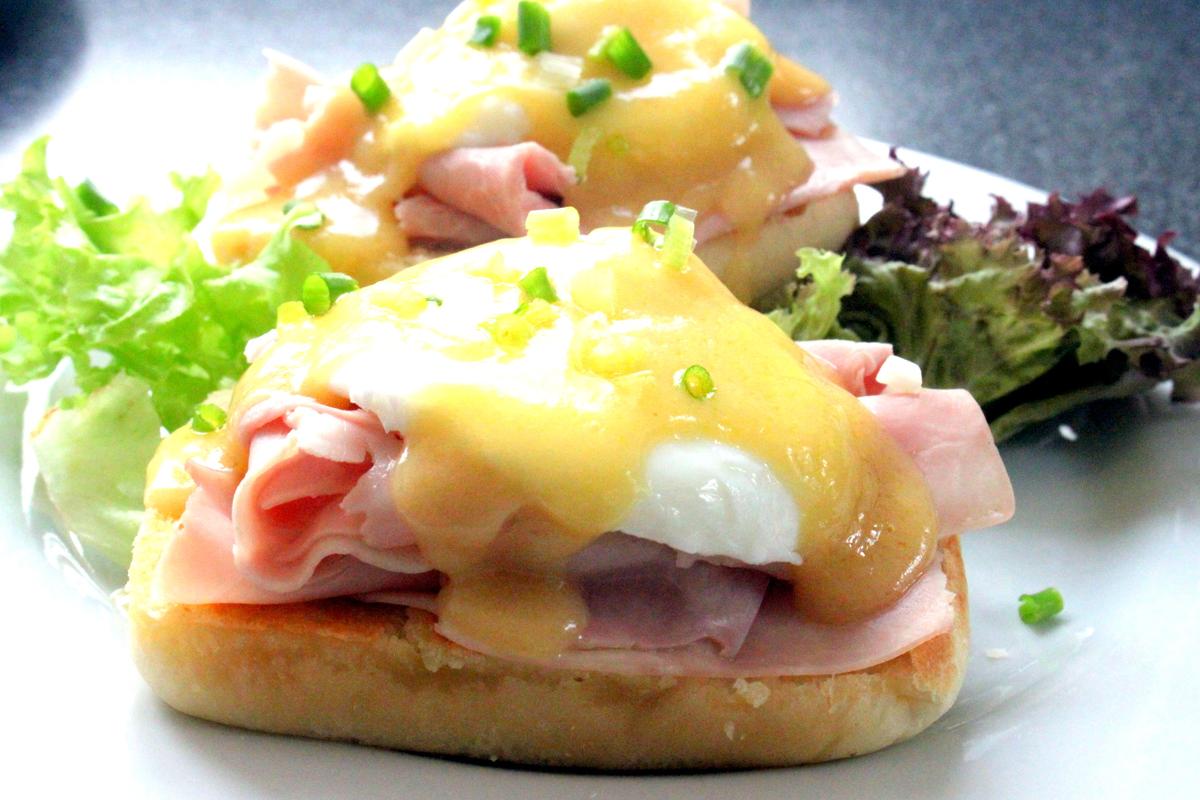 Rezeptbild: Eggs Benedict und Eggs Royale