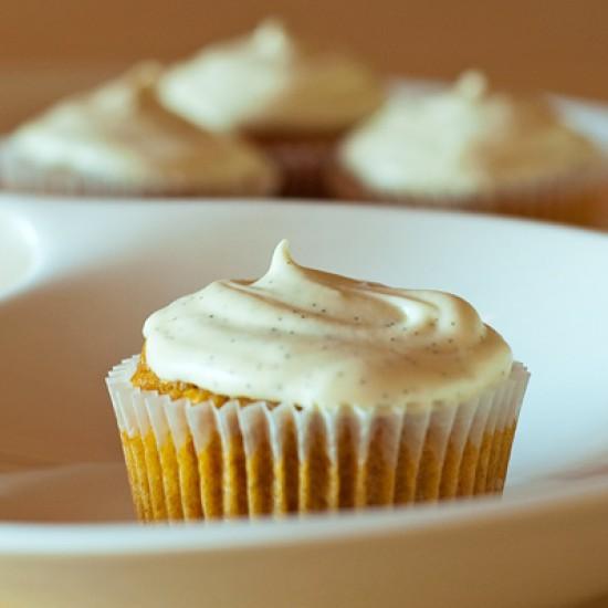 Rezeptbild: Carrot Cupcakes mit Cream Cheese Frosting