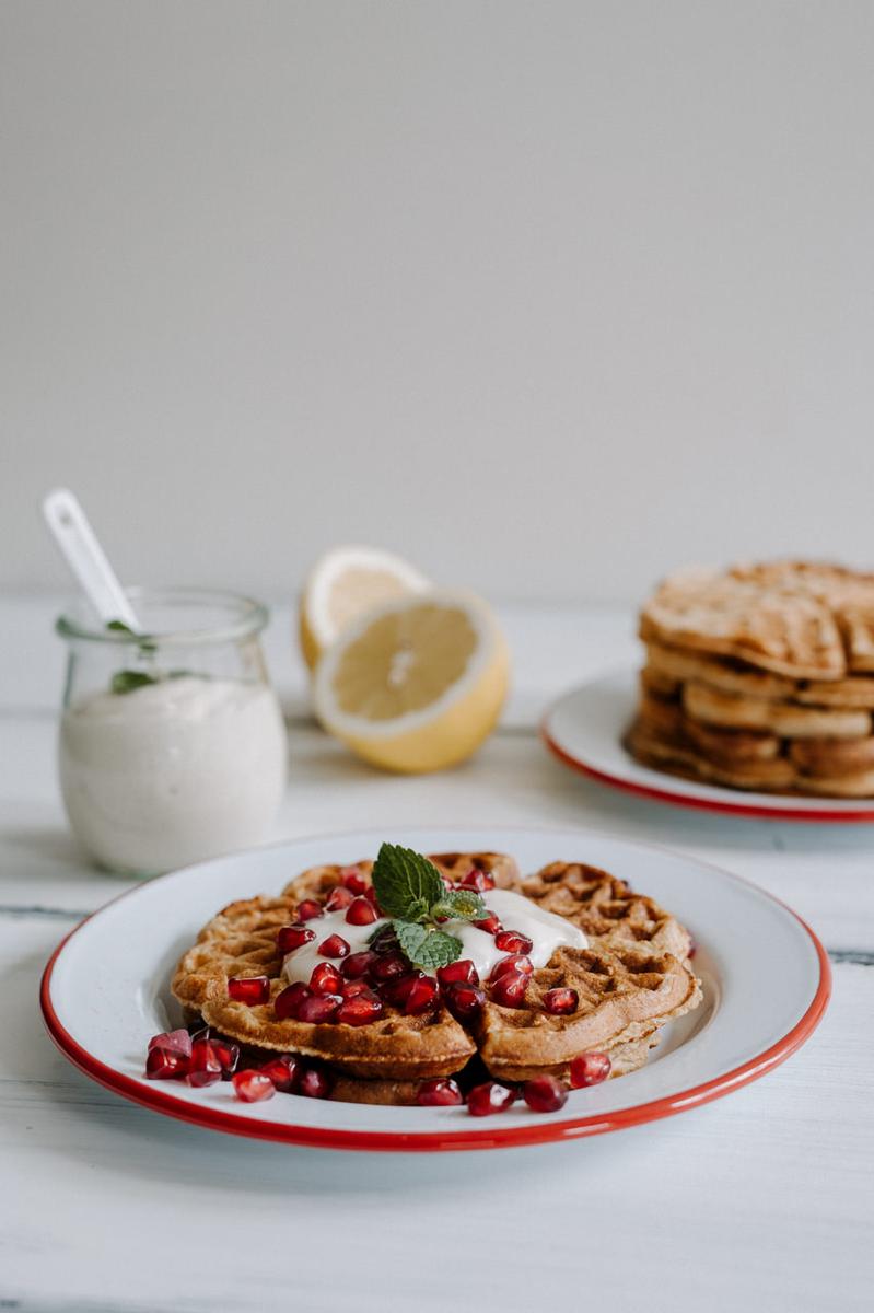 Rezeptbild: Hafer-Dinkelwaffeln mit einer leichten Frischkäse Creme