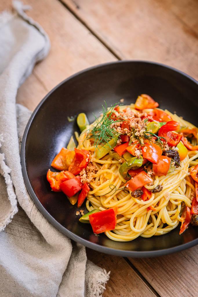 Rezeptbild: Fenchel Pasta mit Paprika und Rosinen