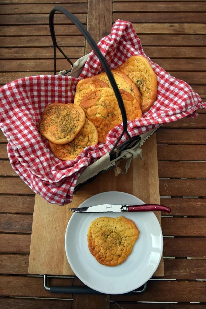 Rezeptbild: Cloud Bread, ein selbstgebackenes Brot ohne Kohlenhydrate und glutenfrei