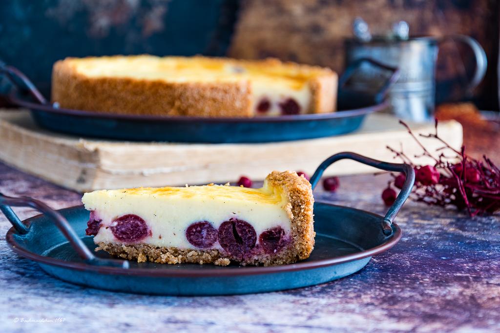 Rezeptbild: cremiger Vanille-Kirsch Kuchen