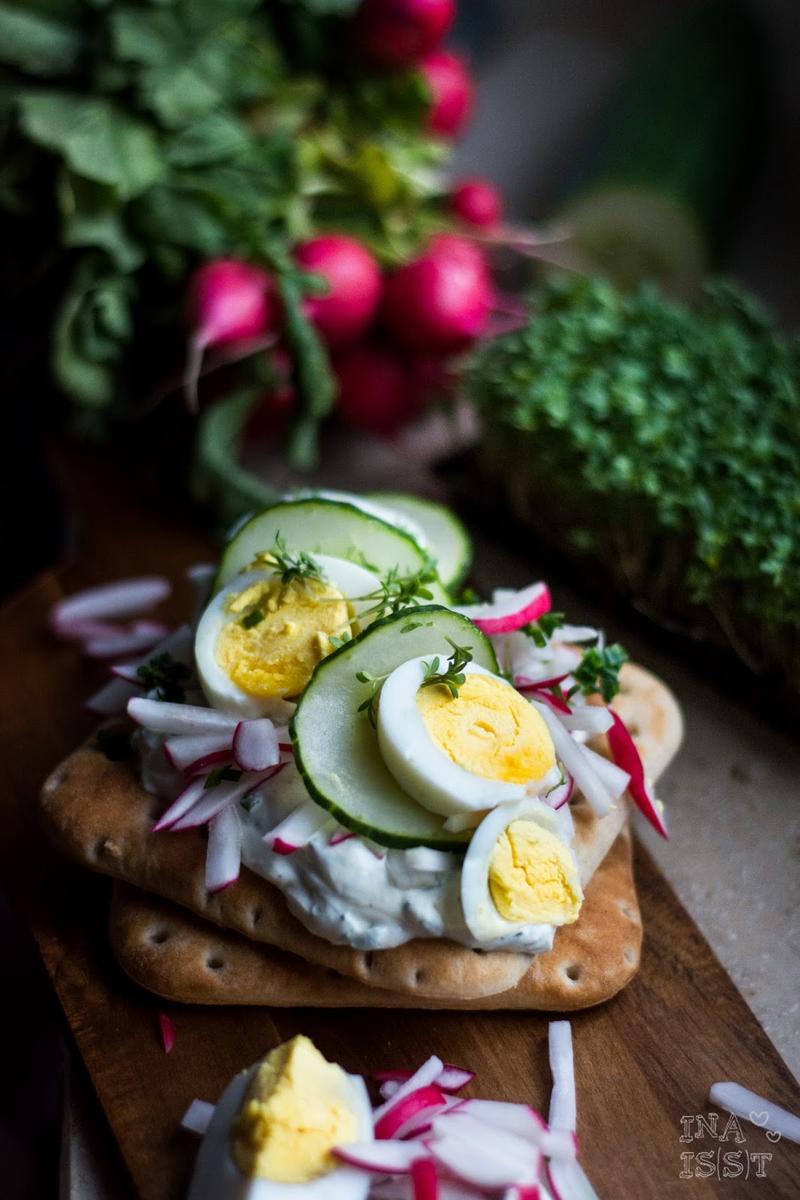 Rezeptbild: Eierbrot Deluxe mit Schnittlauch-Radieschencreme und Kresse