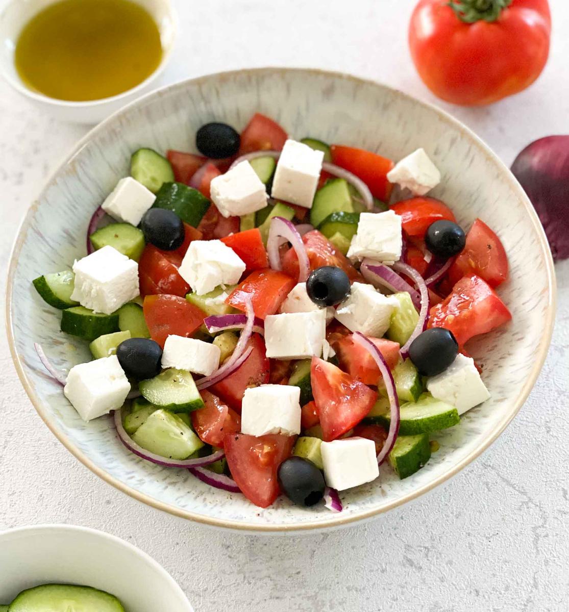 Rezeptbild: Griechischer Salat mit Feta und Oliven