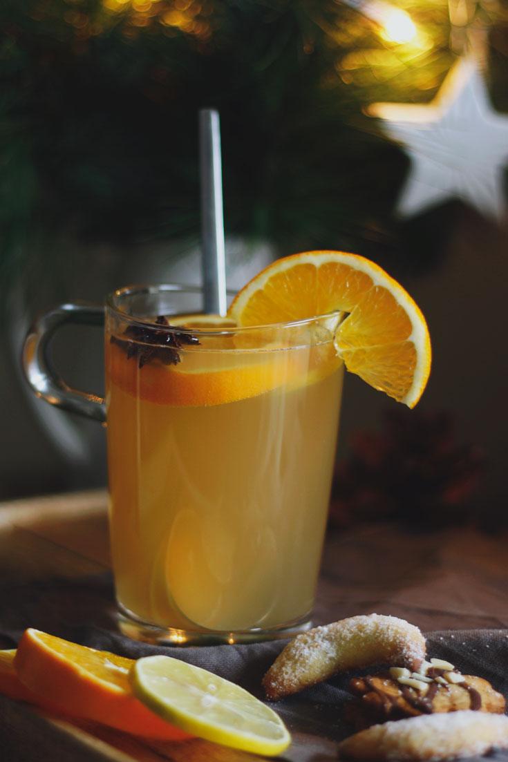 Rezeptbild: Selbst gemachter weißer Glühwein