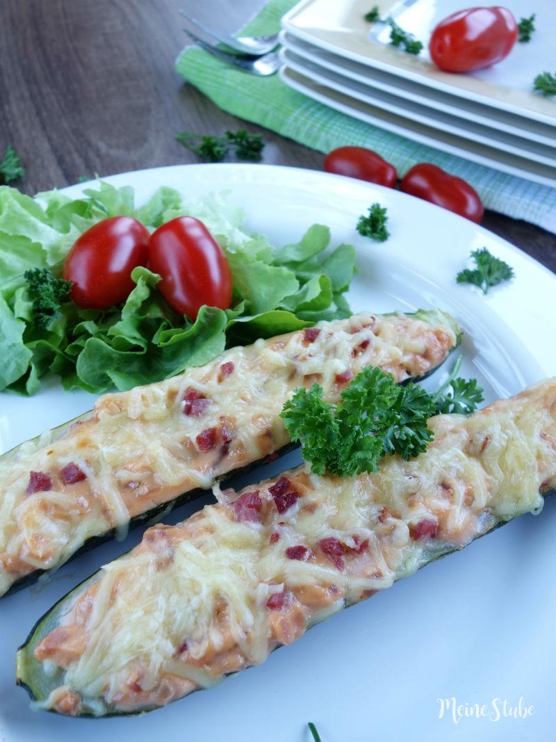 Rezeptbild: Zucchini-Schiffchen mit Frischkäse
