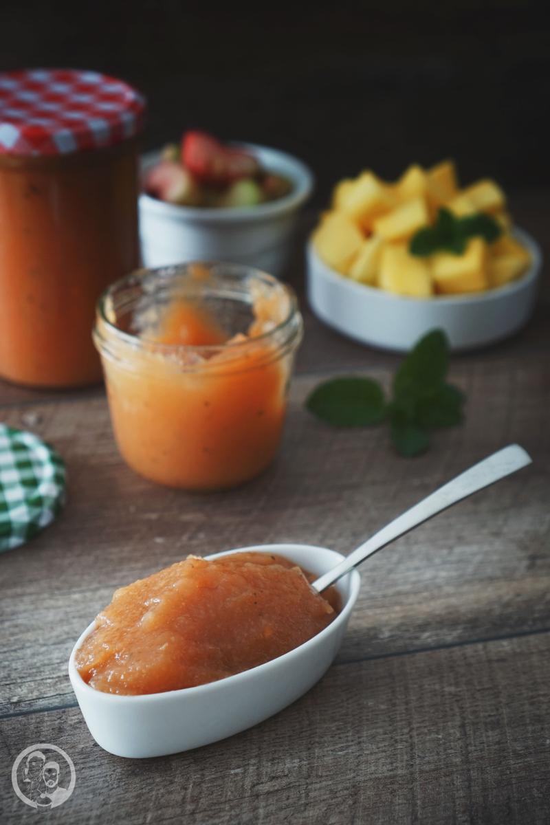 Rezeptbild: Rhabarber-Mango Kompott