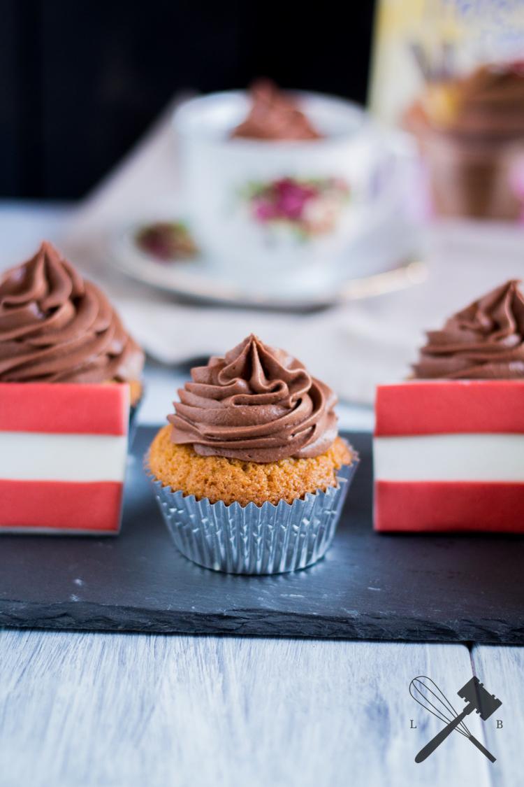Rezeptbild: Blitzschnelle Schokoladen Vanille Cupcakes