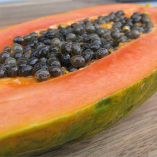 Rezeptbild: Geeiste Melonen-Papaya-Suppe mit Basilikum