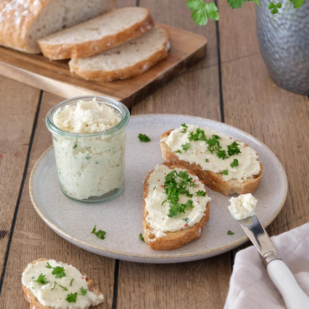 Rezeptbild: Pastinaken-Feta-Aufstrich