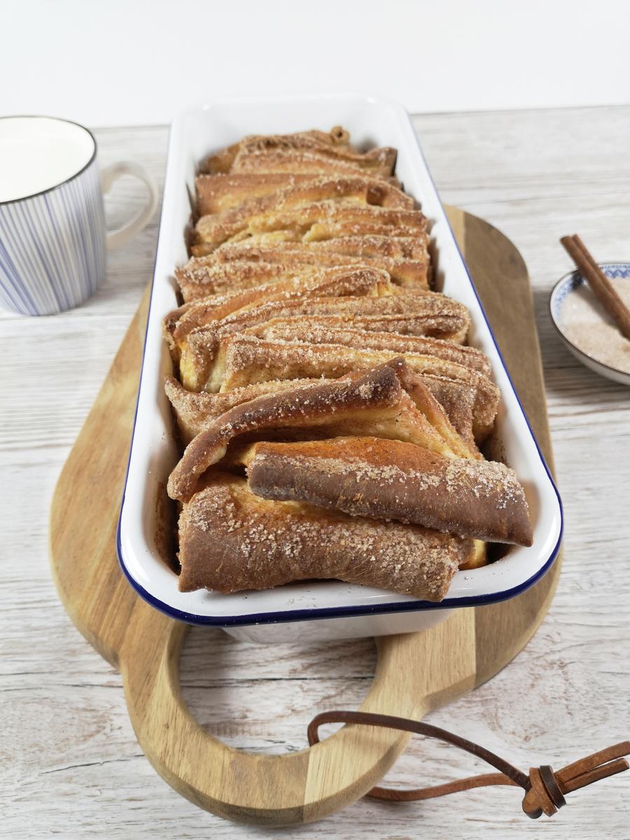 Rezeptbild: Süßes Zupfbrot mit Zimt und Zucker