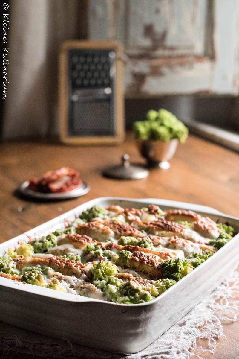 Rezeptbild: Mediterraner Brotauflauf mit Romanesco