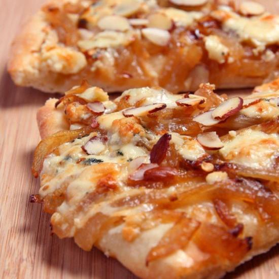 Rezeptbild: Scharfe Pizza mit Gorgonzola