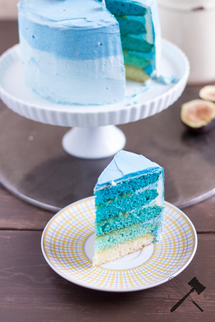 Rezeptbild: Blue Ombre Cake