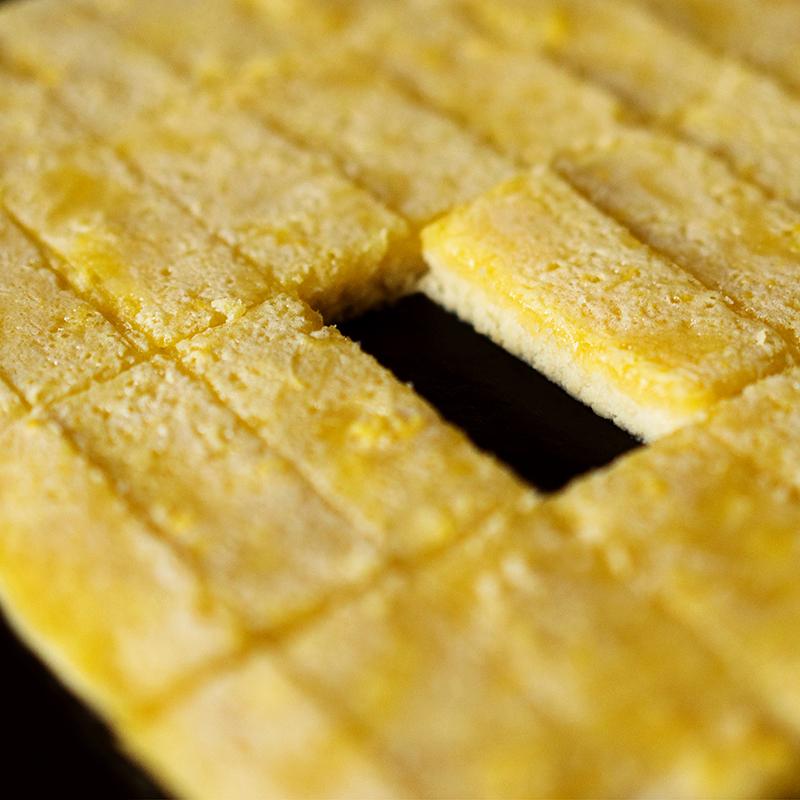 Rezeptbild: Lemon Bar Cookies - Kekse mit weichem Zitronenguss
