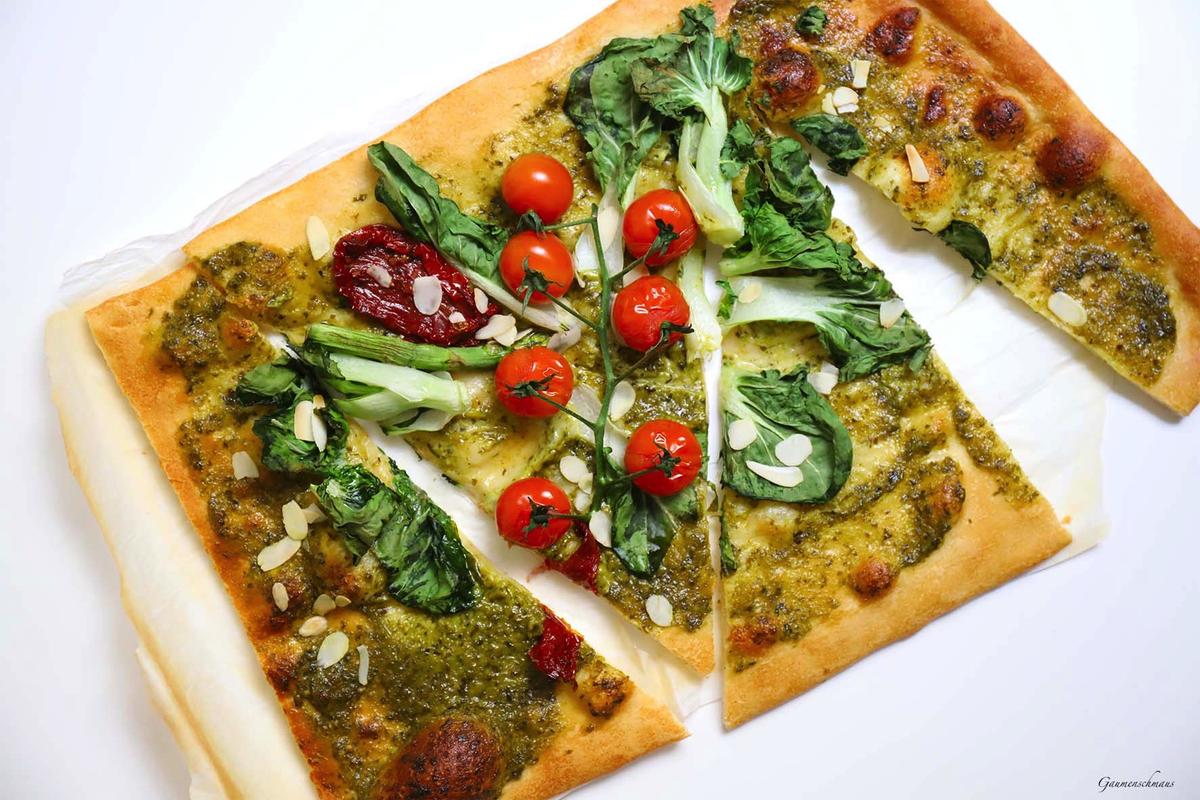 Rezeptbild: Vegetarischer Flammkuchen