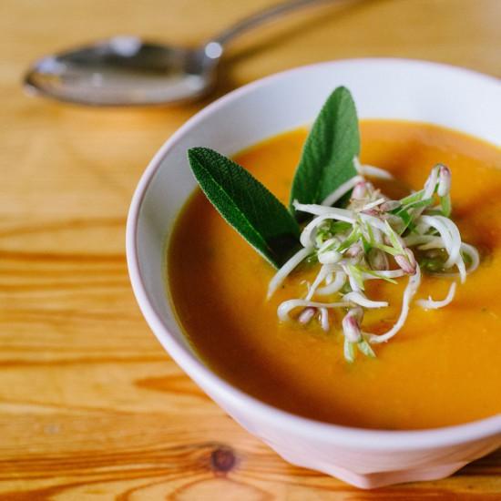 Rezeptbild: Süßkartoffel-Salbei Suppe