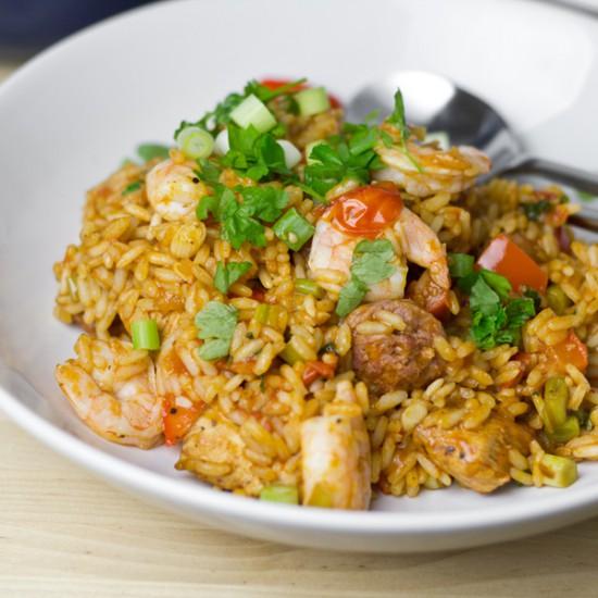 Rezeptbild: Jambalaya mit Wurst, Huhn und Garnelen