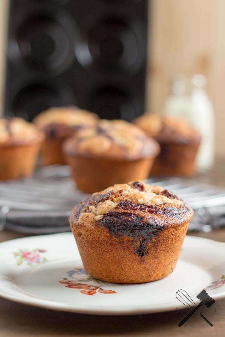 Rezeptbild: Blueberry-Swirl Streusel Muffins