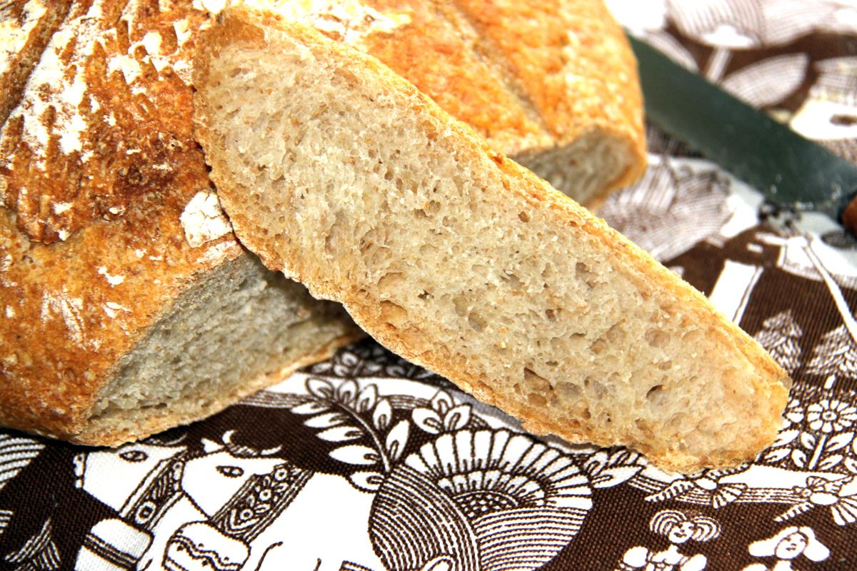 Rezeptbild: Sauerteig-Mischbrot fuer den Ofen oder den Topf