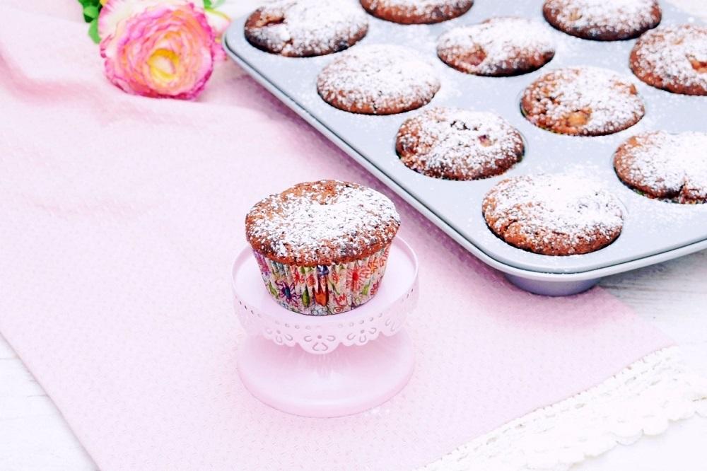 Rezeptbild: Schoko Muffins mit Sauerkirschen für den Spätsommer