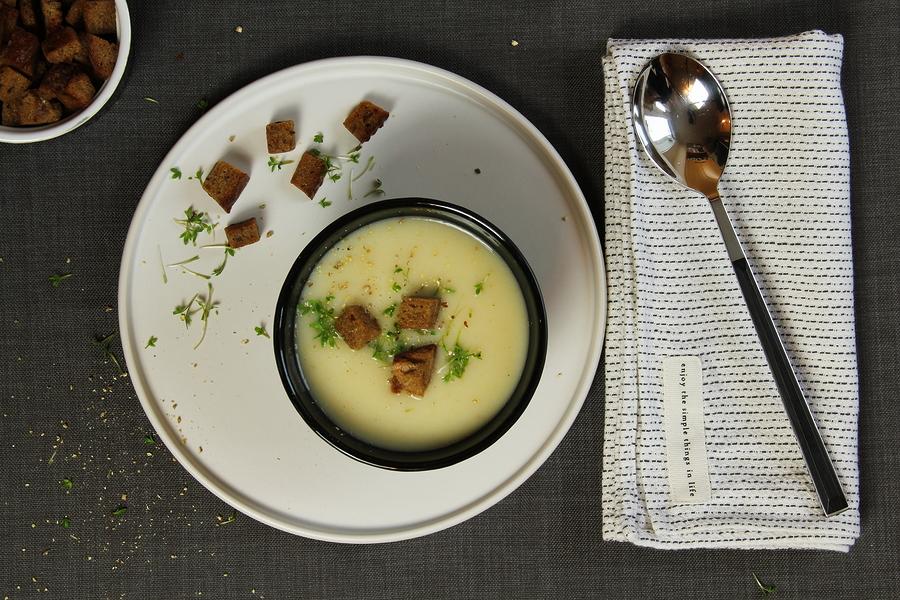 Rezeptbild: Sellerie-Apfel-Suppe