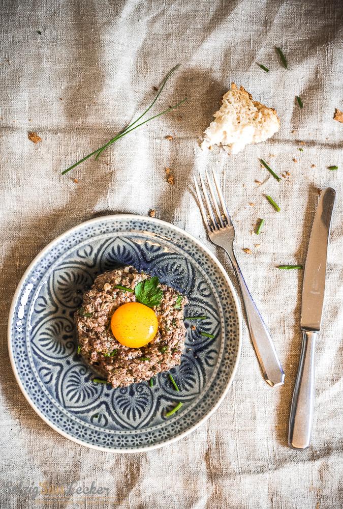 Rezeptbild: Tatar und No-Knead Brot vom Feinsten