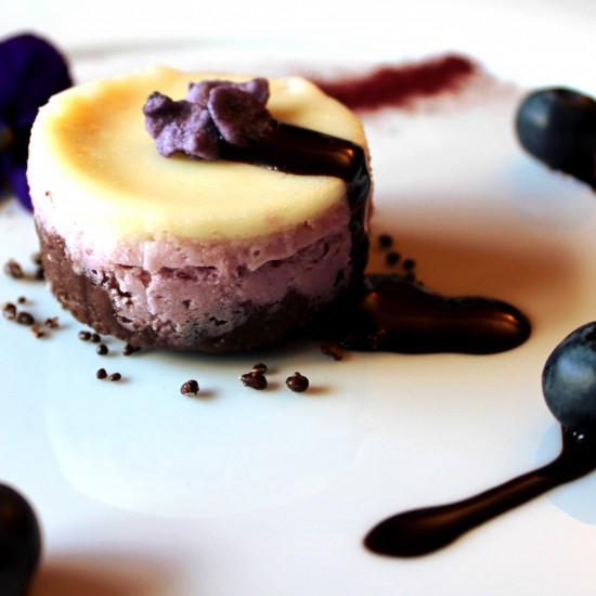 Rezeptbild: Blaubeertürmchen mit Crema di balsamico