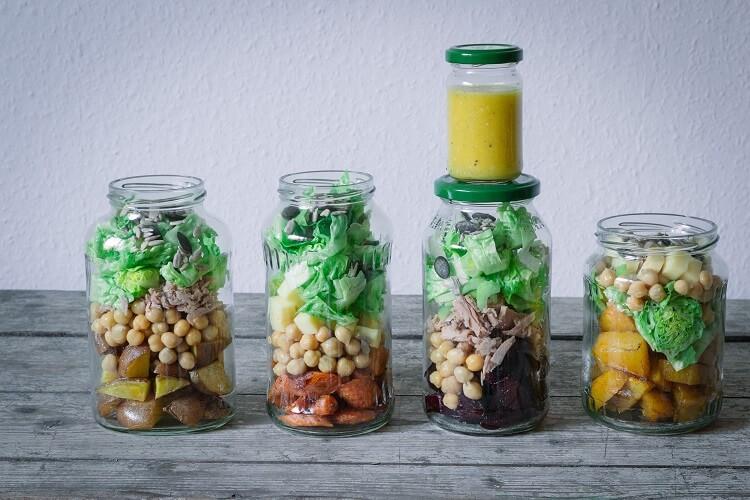 Rezeptbild: 4 x Salat im Glas als Meal Prep