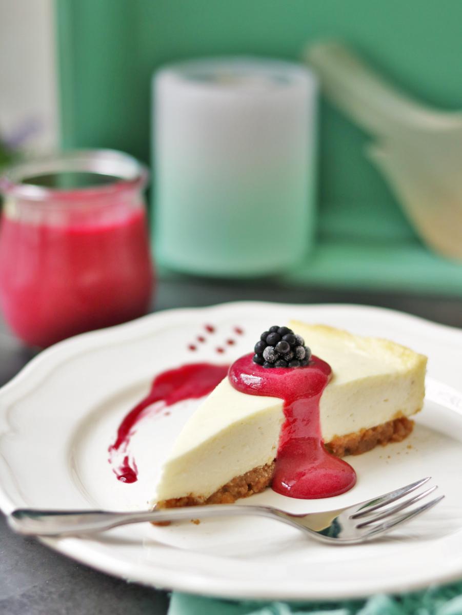 Rezeptbild: Cheesecake mit Brombeer-Gin-Curd