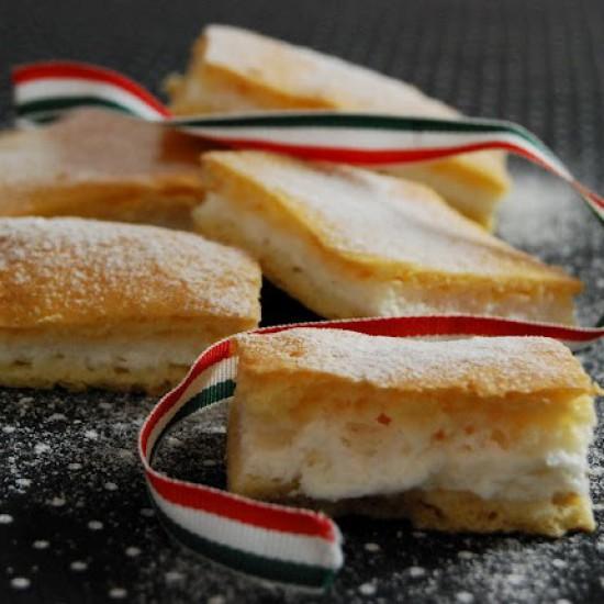 Rezeptbild: Federleichter ungarischer Quark-Kuchen