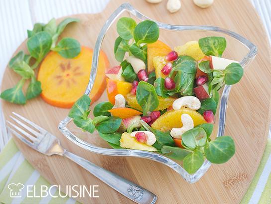 Rezeptbild: Ein guter Start ins neue Jahr mit einem süßen, grünen Detox-Salat zum Frühstück! // Werbung