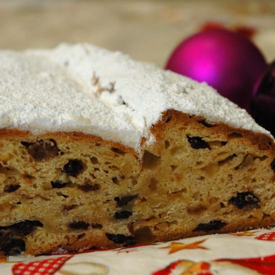 Rezeptbild: Saftiger Christstollen