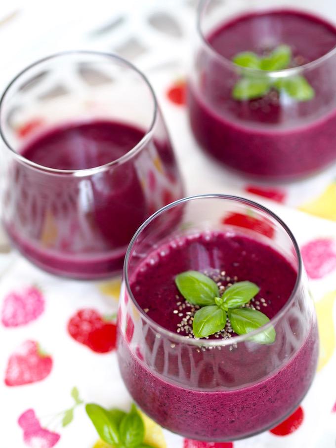 Rezeptbild: Heidelbeer Smoothie mit Basilikum