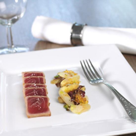 Rezeptbild: Spargelsalat mit gebratenem Thunfisch und Saiblingskaviar