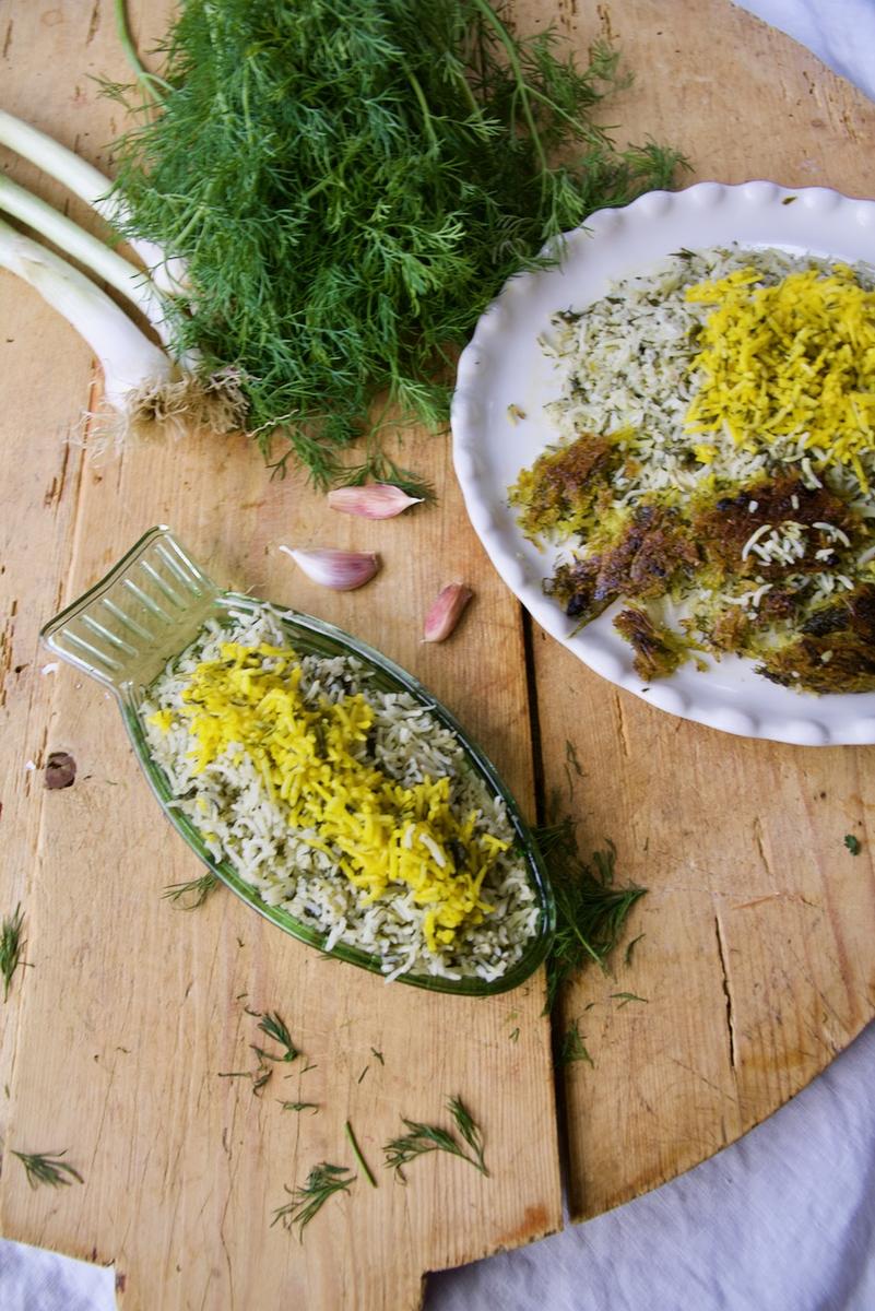 Rezeptbild: Sabzi Polo - Persischer Kräuterreis mit Butter-Safran-Reiskruste