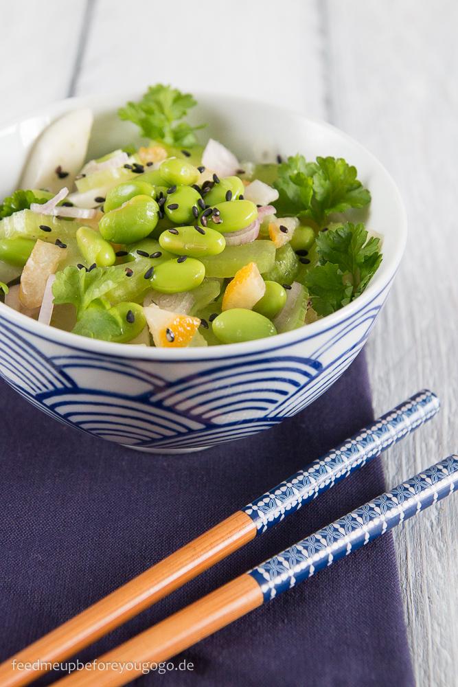 Rezeptbild: Edamame-Fenchel-Salat mit Sellerie und kandierten Zitronen