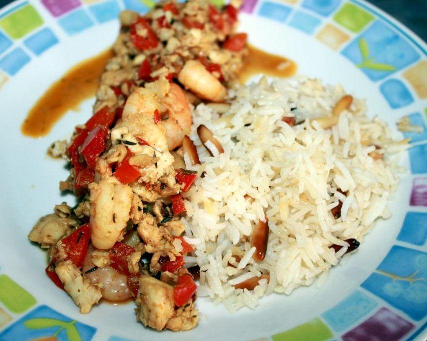 Rezeptbild: Fisch Ragout mit Pinienkern Reis