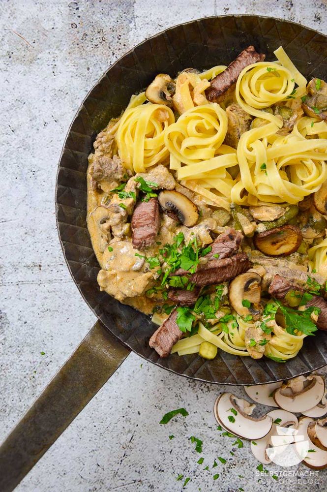 Rezeptbild: Boeuf Stroganoff – ganz einfach nach Original-Rezept