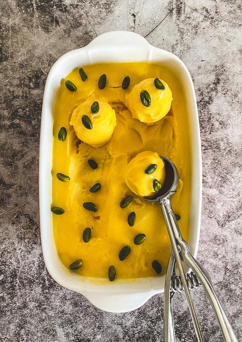 Rezeptbild: Veganes Kokos-Mango-Eis