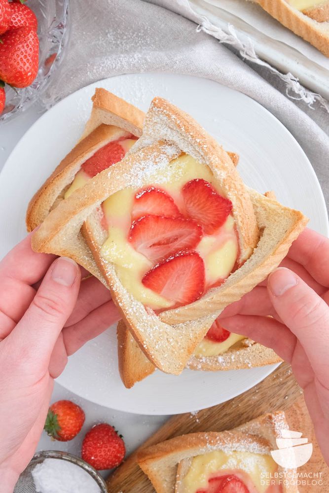 Rezeptbild: Süßer Toast mit Vanillepudding und Erdbeeren