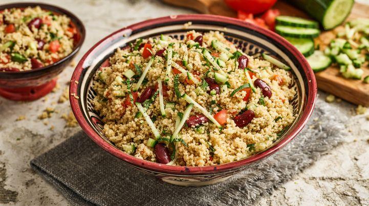 Rezeptbild: Couscous-Salat – aromatisch, frisch und vegan